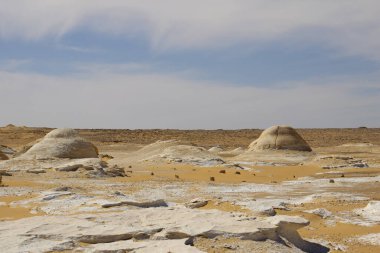 Eski beyaz çölün karakteristik kayaları, Mısır. Yüksek kalite fotoğraf