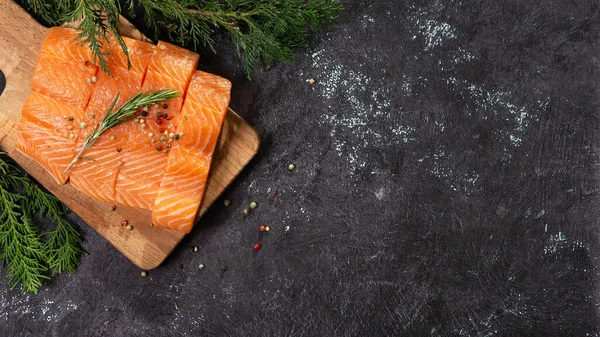 Salmon Fresh Raw Salmon Fish Fillet Cooking Ingredients Herbs Lemon — Stock Photo, Image