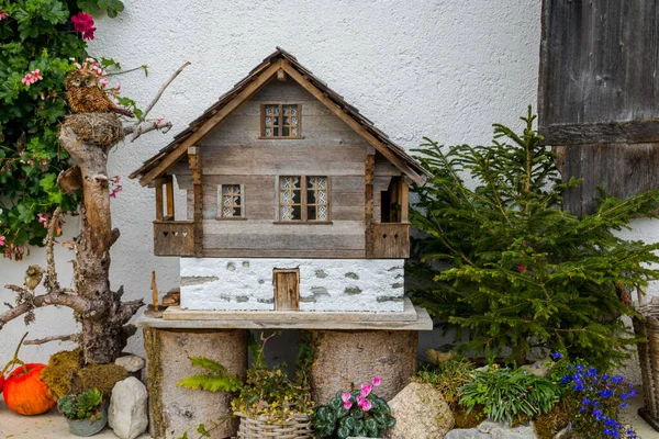 Mooie Zwitserse Huizen Het Alpendorp — Stockfoto