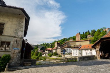 23.07.22 Switzerland. İsviçre 'deki inanılmaz güzel Freiburg şehri. Mimarlık ve panorama