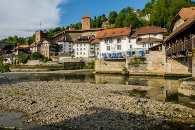 23.07.22 Switzerland. İsviçre 'deki inanılmaz güzel Freiburg şehri. Mimarlık ve panorama