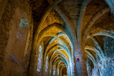 25.06.22 Switzerland. Chillon kalesinin içinde. Güzel Toulon Kalesi, manzaralar ve içerisi