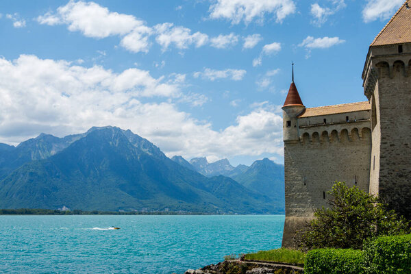 28.07.22.Переключатель. Вид на замок Чийон в Монтрё. Красивая архитектура