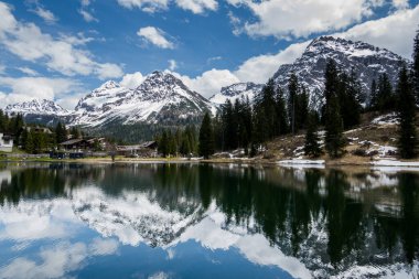 28.04.23 Switzerland. Arosa İsviçre. Alplerin güzel ve inanılmaz doğası.