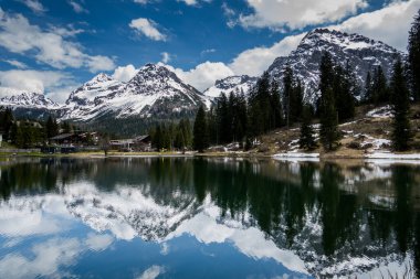 28.04.23 Switzerland. Arosa İsviçre. Alplerin güzel ve inanılmaz doğası.