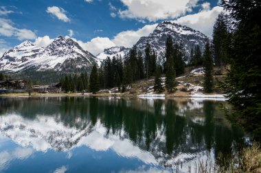 28.04.23 Switzerland. Arosa İsviçre. Alplerin güzel ve inanılmaz doğası.