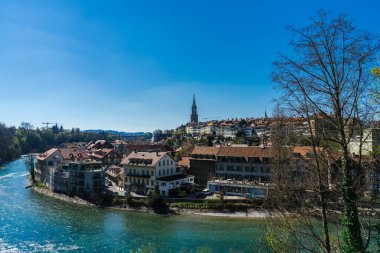 28.04.23 Switzerland. Baharda inanılmaz güzel Bern. İsviçre 'nin ve şehirlerin güzel ve inanılmaz doğası.