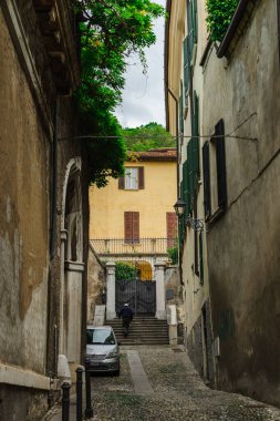 İtalya 'nın Brescia şehri. Güzel şehir, antik harabeler ve sokaklar
