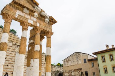 İtalya 'nın Brescia şehri. Güzel şehir, antik harabeler ve sokaklar