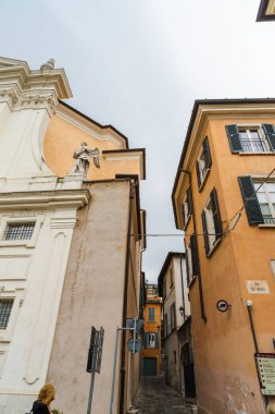 İtalya 'nın Brescia şehri. Güzel şehir, antik harabeler ve sokaklar