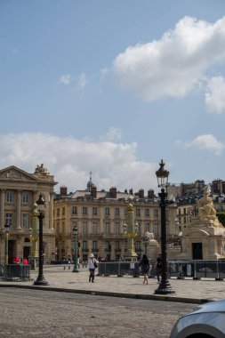 Paris 'in muhteşem binaları ve sokakları