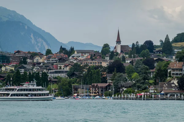 Sviçre Thun Gölü Nde Tekne Gezisi Nanılmaz Manzara Manzaralar — Stok fotoğraf