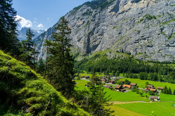 Lugares Increíbles Lauterbrunnen Suiza Cascadas Montañas Prados Ríos Hermoso Paisaje — Foto de Stock