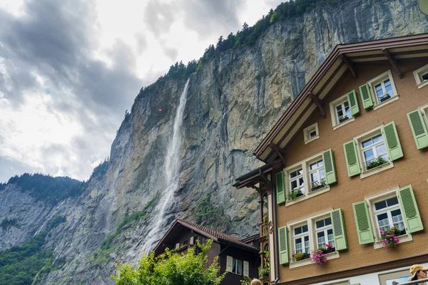 Neuvěřitelná Místa Lauterbrunnen Švýcarsku Vodopády Hory Louky Řeky Krásná Scenérie — Stock fotografie