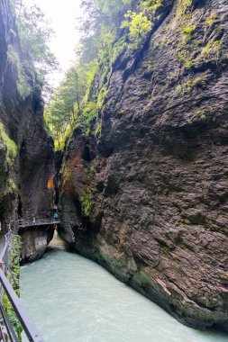 Aare Nehri Boğazı. İsviçre 'de inanılmaz bir kanyon.