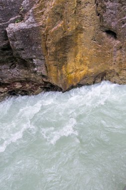 Aare Nehri Boğazı. İsviçre 'de inanılmaz bir kanyon.