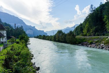 Aare Nehri Boğazı. İsviçre 'de inanılmaz bir kanyon.