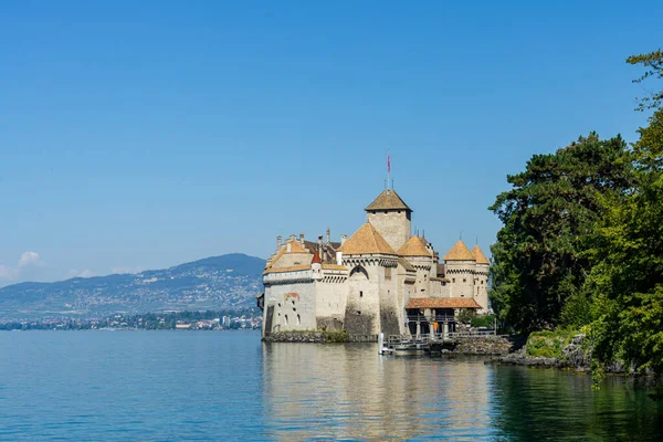 Κάστρο Τσιγιόν Στην Ελβετία Στις Όχθες Της Λίμνης Της Γενεύης — Φωτογραφία Αρχείου