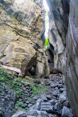 Aare Nehri Boğazı. İsviçre 'de inanılmaz bir kanyon.