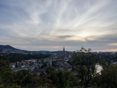 İsviçre 'nin güzel başkentinin Bern manzarası