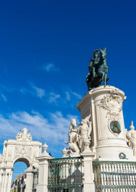 Muhteşem Lisbon. Muhteşem şehrin güzel mimarisi ve doğası