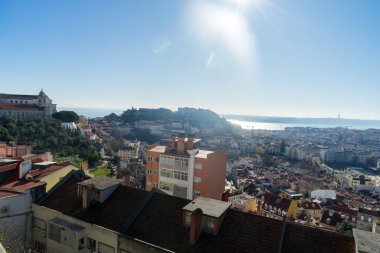 Muhteşem Lisbon. Muhteşem şehrin güzel mimarisi ve doğası