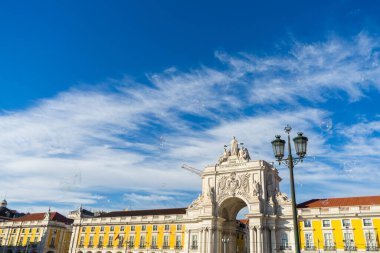 Muhteşem Lisbon. Muhteşem şehrin güzel mimarisi ve doğası