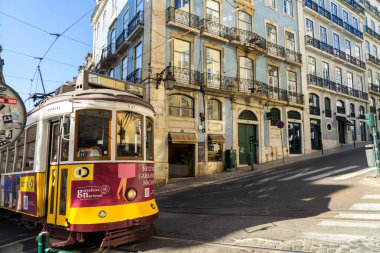 Muhteşem Lisbon. Muhteşem şehrin güzel mimarisi ve doğası