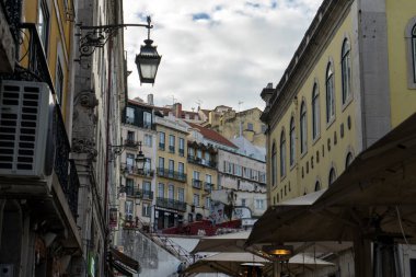 Muhteşem Lisbon. Muhteşem şehrin güzel mimarisi ve doğası