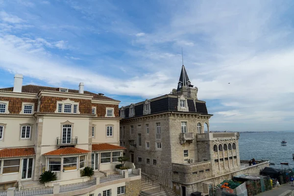 Muhteşem Lisbon. Muhteşem şehrin güzel mimarisi ve doğası