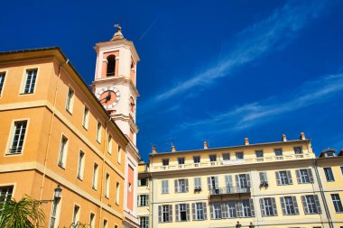 Muhteşem Fransız şehri Nice. Şehrin liman ve mimarisi