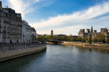 08.04.25.Paris, Fransa Montmartre 'deki Sacr-Cur Bazilikası