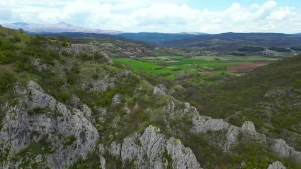 Aerial Drone Video Flying River Moravica Sokobanja Two Hills Popovica — Stock Video