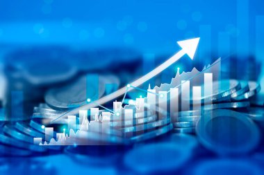 Finansal ve ticari yatırım konsepti için grafiğe ve sıra sıra paraya iki kez maruz kalma. Ekonomi yönü