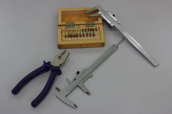 Precision measuring equipment micrometer caliper and pliers