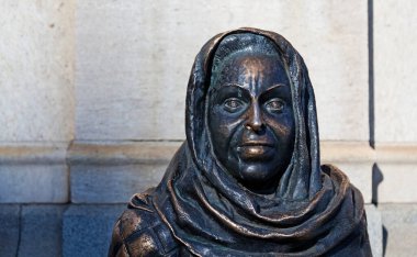 Stockholm, İsveç - 23 Mayıs 2023 Ünlü aktris Margareta Krook 'un heykeli