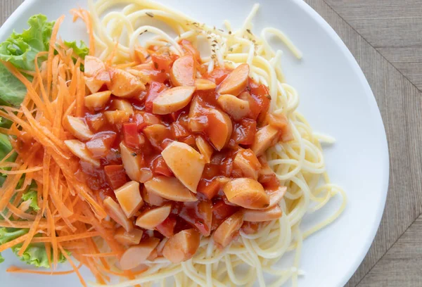 Vista Superior Molho Tomate Salsicha Com Espaguete Placa — Fotografia de Stock