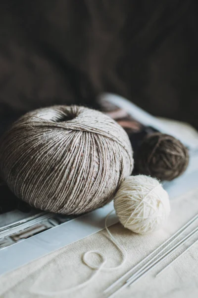 Skein Balls Woolen Yarn Knitting Needles Hand Knitting Concept Handmade — Stock Photo, Image