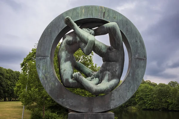 stock image Oslo, Norway, June 20, 2023: Tourists explore Vigeland Sculpture Park, known for Gustav Vigeland's sculpture installation of more than 200 pieces made of in bronze, granite and cast iron. 