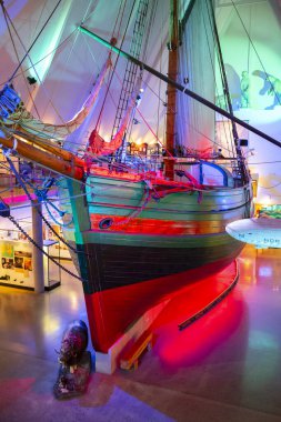 Oslo, Norveç, 21 Haziran 2023: Fram Müzesi Norveç kutup keşiflerinin hikayesini anlatıyor. Bygody yarımadasında yer alan gemi, Kuzeybatı Geçidi 'nden geçen ilk gemi olan Fram ve Goja' ya ev sahipliği yapar.. 