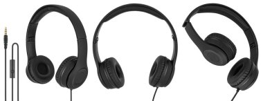 Kablolu kulaklıklar, bilgisayar aksesuarları beyaz arka planda izole edilmiş.