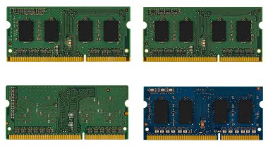 İzolasyonda beyaz arkaplan üzerinde SO-DIMM form faktörü