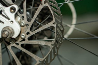 Pervane, bisiklet tekerindeki fren diski, kapat..