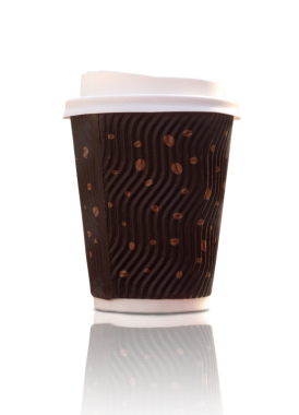 Tek kullanımlık kahve fincanı, şeffaf arka planda.