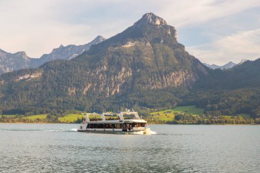 Wolfgangsee Gölü, Alps Avusturya 'da bir yolcu gemisi.