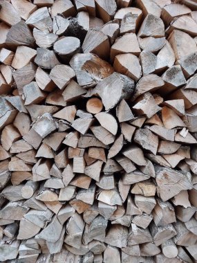 Yakacak odun stoğunu kapatın.