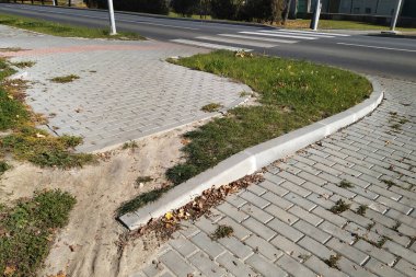 Litovel, Çek Cumhuriyeti 'nde kaldırımları bağlayan kaldırımların kötü yürütülmüş çalışması