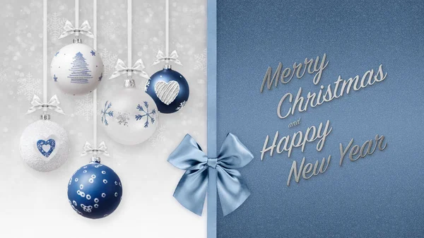 ブルーの光沢のあるリボン弓でメリークリスマスと幸せな新年のテキストは 装飾的な輝きの木のボールは ボケの光と雪の背景にぶら下がっている ギフトグリーティングカードチケットまたはプロモーションバナーテンプレート — ストック写真