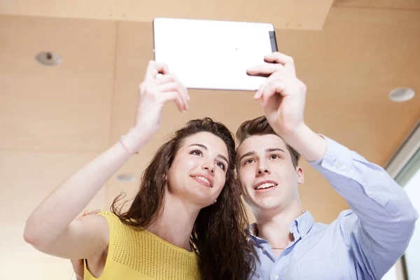 Young Smiling Couple Taking Selfie White Digital Tablet Boyfriend Girlfriend — Stock Photo, Image