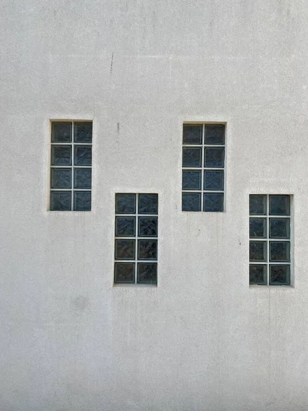 Чотири Композиції Вікон Білих Стін — стокове фото